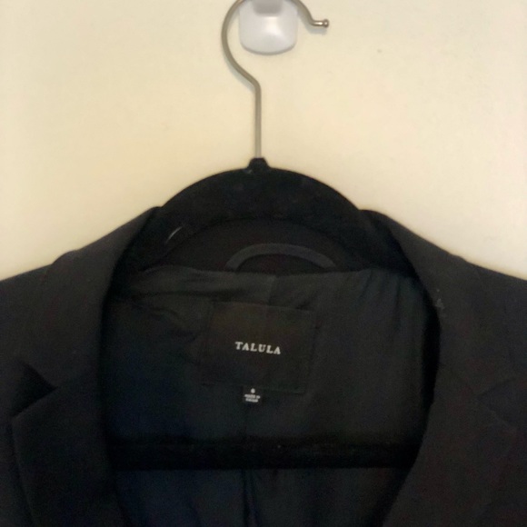 Aritzia Talula Blazer - Picture 4 of 5